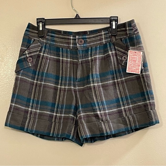 LUX by URBAN OUTFITTERS Plaid Shorts - Picture 1 of 4